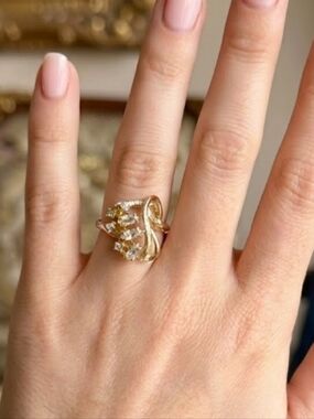 Vintage 18K GE CZ Designed Ring Size 7.5 Gold Electroplating Diamond Simulate